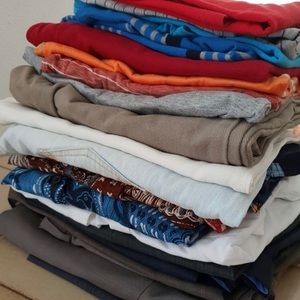 4lbs box assorted Men’s clothing items reseller